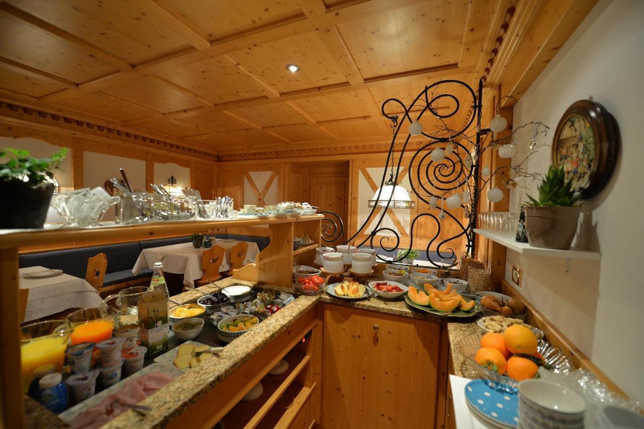 Garni Hotel Max Santa Cristina Val Gardena Luaran gambar